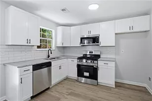 5356 Shirewick Dr, Lithonia, GA 30058 - Photo 9