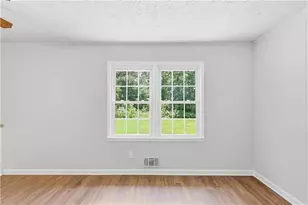 6556 Glenwood Dr, Douglasville, GA 30135 - Photo 5