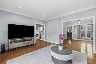 8 Vernon Glen Ct, Sandy Springs, GA 30338 - Photo 7