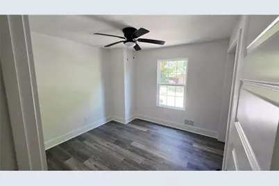 4610 Kings Crossing Drive NE, Kennesaw, GA 30144 - Photo 11