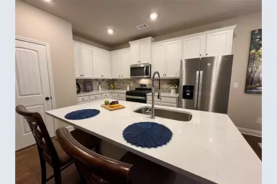 1007 Lakeview Oaks Court, Grayson, GA 30017 - Photo 7