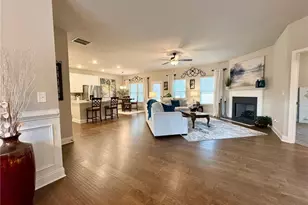 1007 Lakeview Oaks Ct, Grayson, GA 30017 - Photo 3