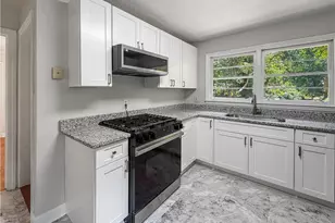 106 Larose Cir SE, Marietta, GA 30060 - Photo 5