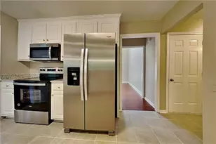 3481 Skyland Ridge Ct, Loganville, GA 30052 - Photo 5
