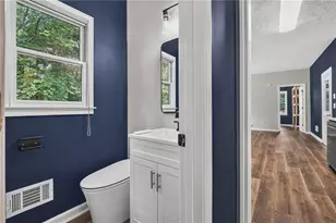 6235 Germantown Dr, Flowery Branch, GA 30542 - Photo 7