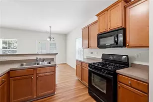 2347 Longmont Dr, Lawrenceville, GA 30044 - Photo 9