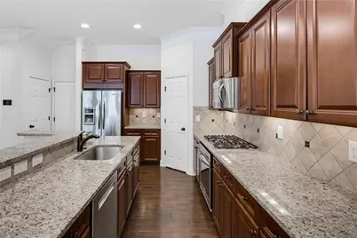 122 Barkley Lane, Sandy Springs, GA 30328 - Photo 13