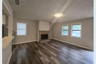 271 E Wright Street, Winder, GA 30680 - Photo 5