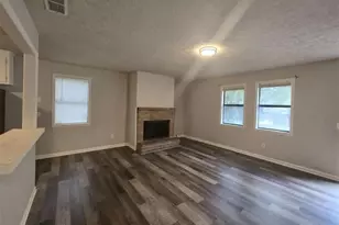 271 E Wright St, Winder, GA 30680 - Photo 5