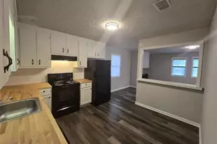 271 E Wright St, Winder, GA 30680 - Photo 3