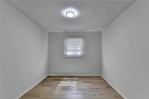 298 W Wind Dr SW, Lilburn, GA 30047 - Photo 21