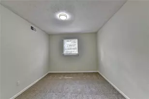 298 W Wind Dr SW, Lilburn, GA 30047 - Photo 31