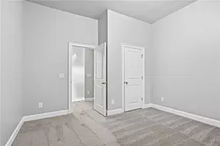 318 Corine Ct, Lawrenceville, GA 30045 - Photo 23