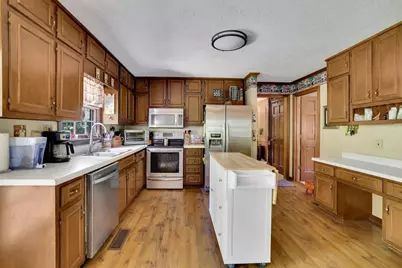 1339 Saint Michaels Court SW, Lilburn, GA 30047 - Photo 7