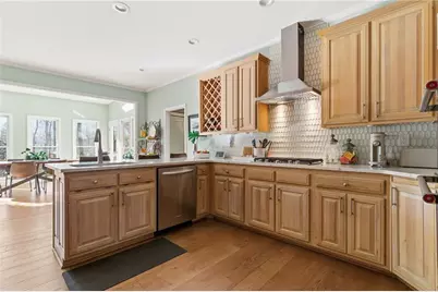 739 Robinson Farms Drive, Marietta, GA 30068 - Photo 9