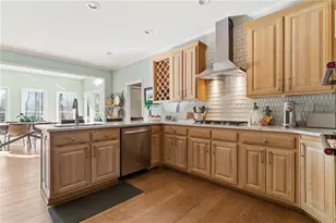 739 Robinson Farms Dr, Marietta, GA 30068 - Photo 9