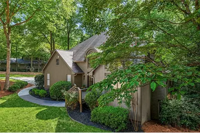 4235 Loch Highland Parkway NE, Roswell, GA 30075 - Photo 3