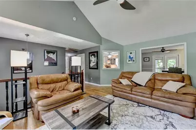 6224 Ivy Springs Drive, Flowery Branch, GA 30542 - Photo 5