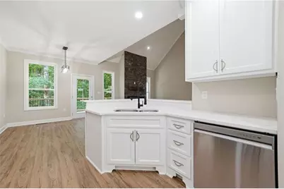 1119 Plantation Drive SE, Conyers, GA 30094 - Photo 7