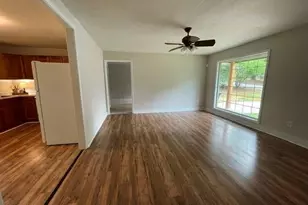 852 Pineshadow Ln, Winder, GA 30680 - Photo 5