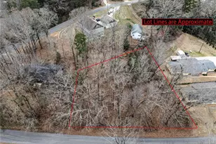 91 Remsdale St, Toccoa, GA 30577 - Photo 1