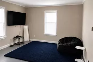 447 N 9th St, Griffin, GA 30223 - Photo 5