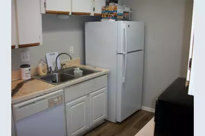 9400 Roberts #4G Drive, Sandy Springs, GA 30350 - Photo 7