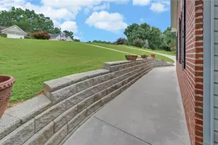 4151 Summit Chse, Gainesville, GA 30506 - Photo 3
