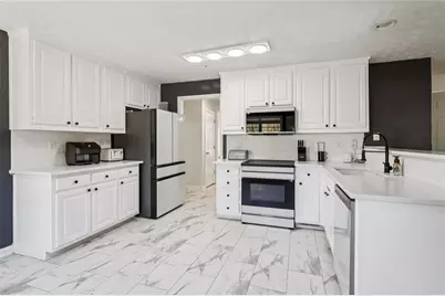 3382 Summit Glen Drive, Loganville, GA 30052 - Photo 3