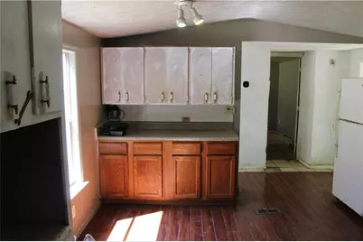 110 N Cove Drive, Hogansville, GA 30230 - Photo 5