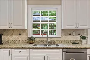 1030 Knoll Terrace, Roswell, GA 30075 - Photo 13