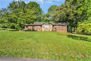 2814 Suncrest Dr, Dalton, GA 30720 - Photo 1