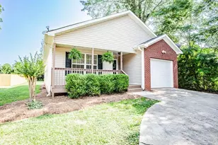 211 South St, Carrollton, GA 30117 - Photo 1