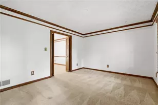 10870 Shallowford Rd, Roswell, GA 30075 - Photo 9
