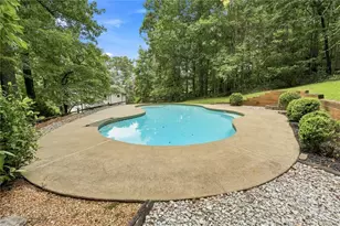 10870 Shallowford Rd, Roswell, GA 30075 - Photo 33