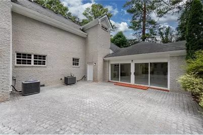 680 W Paces Ferry Road NW, Atlanta, GA 30327 - Photo 47
