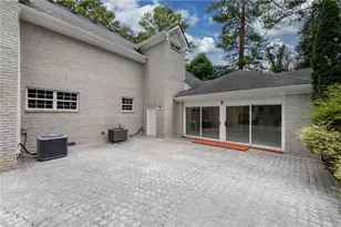 680 W Paces Ferry Rd NW, Atlanta, GA 30327 - Photo 47