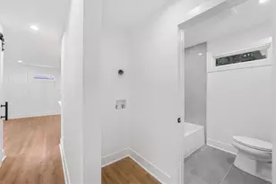 2353 Clarissa Dr NW, Atlanta, GA 30318 - Photo 43