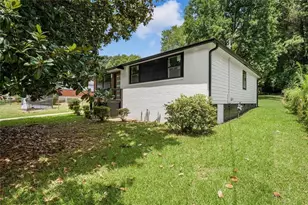 2353 Clarissa Dr NW, Atlanta, GA 30318 - Photo 3