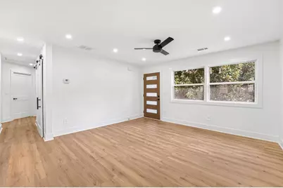 2353 Clarissa Drive NW, Atlanta, GA 30318 - Photo 15