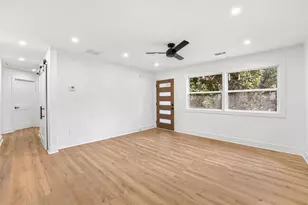 2353 Clarissa Dr NW, Atlanta, GA 30318 - Photo 15