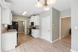 3392 Raes Creek Rd, Marietta, GA 30008 - Photo 13