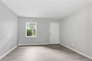341 Roxbury Dr, Riverdale, GA 30274 - Photo 9