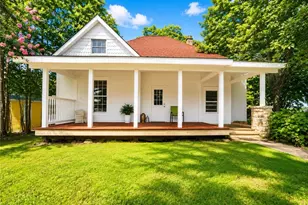 1090 Forest Ave, Stone Mountain, GA 30083 - Photo 1