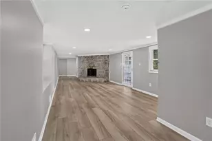 1220 Roxboro Dr NE, Atlanta, GA 30324 - Photo 13