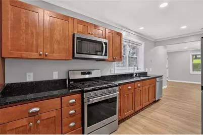 1220 Roxboro Drive NE, Atlanta, GA 30324 - Photo 3