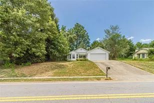 253 Chardonnay Trace, Braselton, GA 30517 - Photo 1