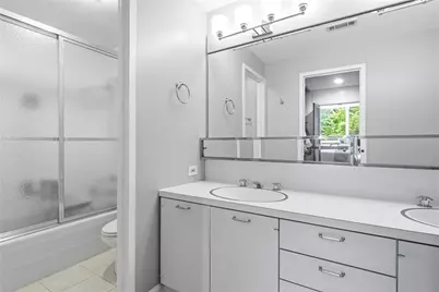 2575 Peachtree Road NE #2E, Atlanta, GA 30305 - Photo 23