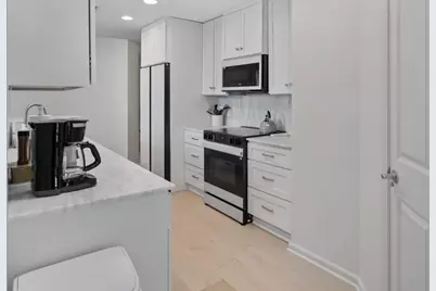3040 Peachtree Road NW #211, Atlanta, GA 30305 - Photo 3
