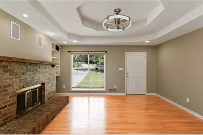 639 Cedrick Lane, Stone Mountain, GA 30087 - Photo 3